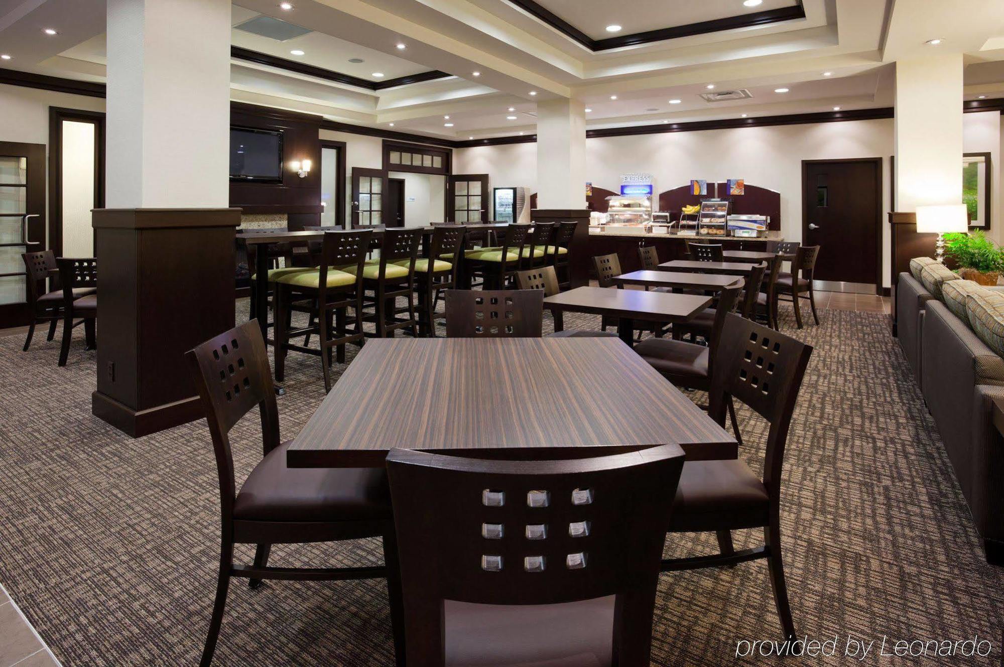 Holiday Inn Express & Suites New Liskeard Exterior foto
